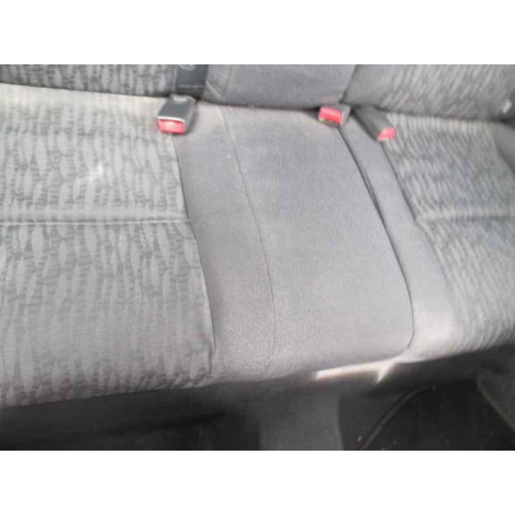 toyota corolla (e12) del año 2004