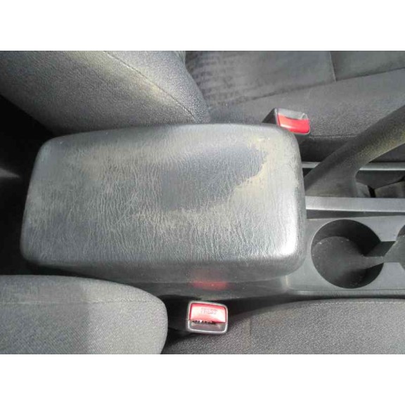 toyota corolla (e12) del año 2004