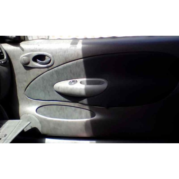 ford fiesta berlina del año 1998