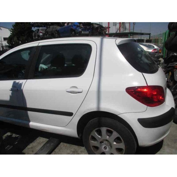 peugeot 307 berlina (s2) del año 2005