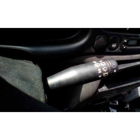 ford fiesta berlina del año 1998