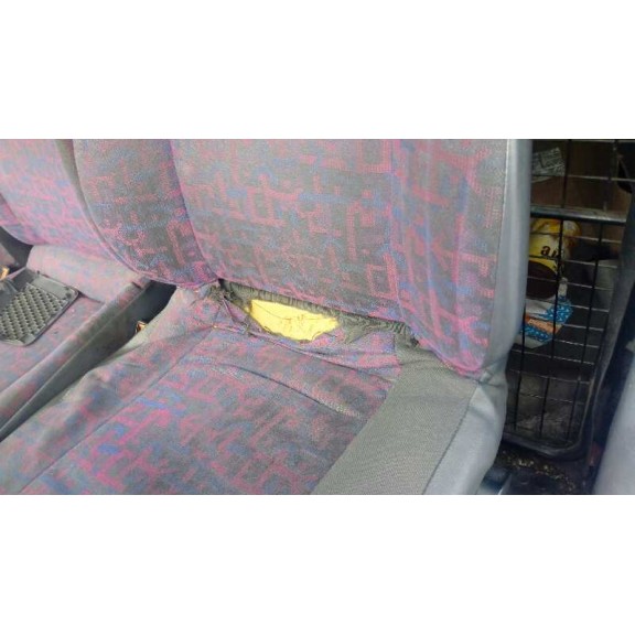 mercedes-benz vito (w638) caja cerrada del año 1998