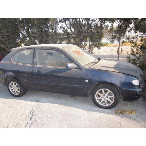 toyota corolla (e11) del año 2000