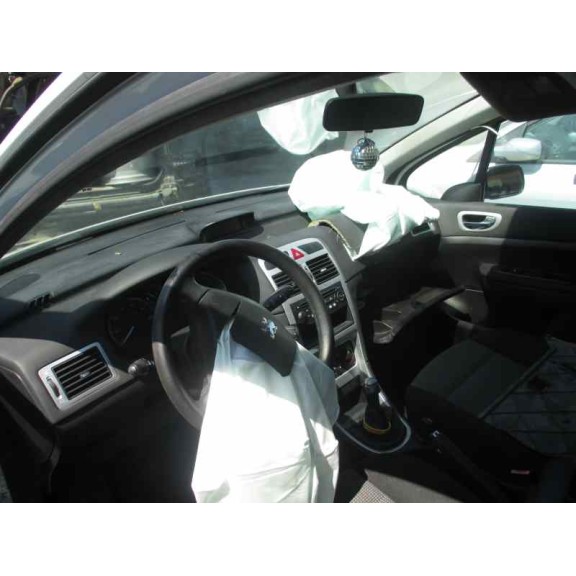 peugeot 307 berlina (s2) del año 2005