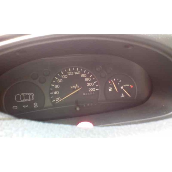 ford fiesta berlina del año 1998