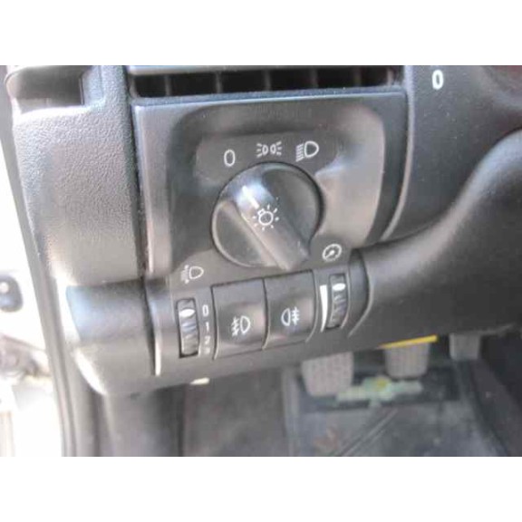 opel vectra b berlina del año 2001