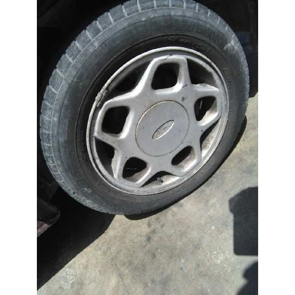 ford escort berlina del año 1993