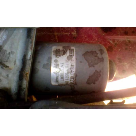 ford fiesta berlina del año 1998