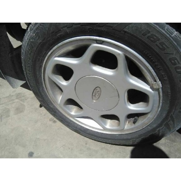 ford escort berlina del año 1993