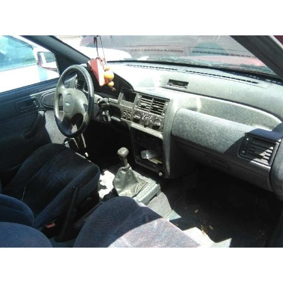 ford escort berlina del año 1993