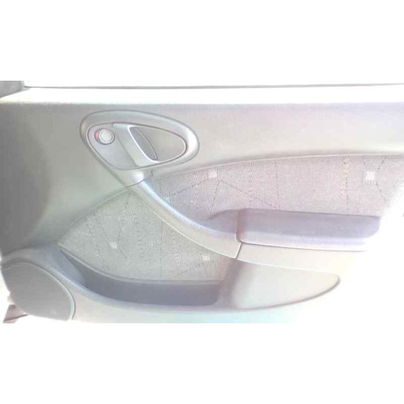 citroën xsara berlina del año 2001