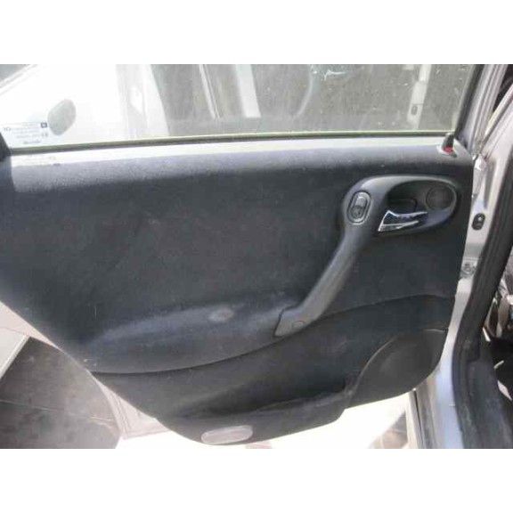 opel vectra b berlina del año 2001