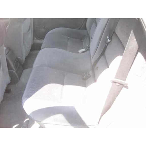 opel vectra b berlina del año 2001