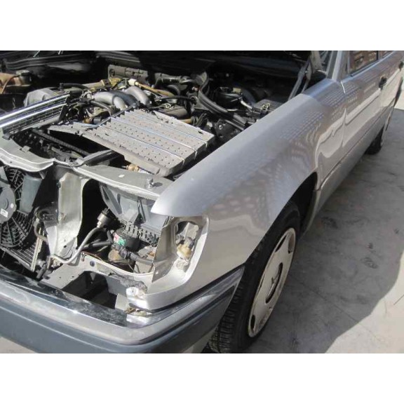 mercedes-benz clase e (w124) berlina del año 1990