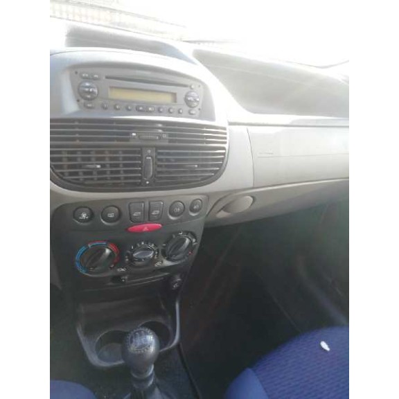 fiat punto berlina (188) del año 2003