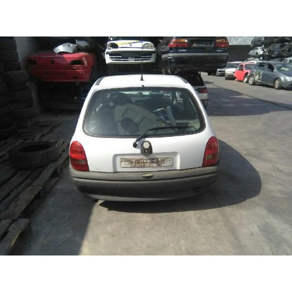 opel corsa b del año 1996