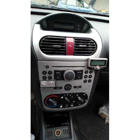 opel corsa c del año 2006