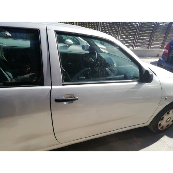 seat ibiza (6k1) del año 2001