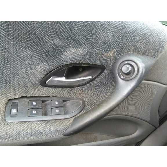 renault laguna ii (bg0) del año 2001