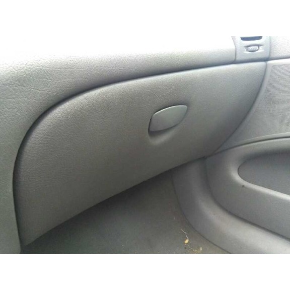 renault laguna ii (bg0) del año 2001