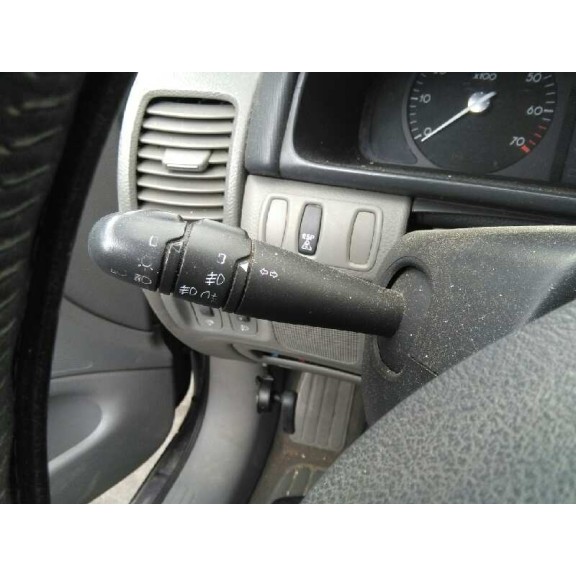 renault laguna ii (bg0) del año 2001