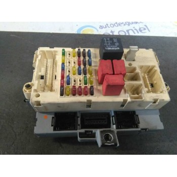 CAJA RELES / FUSIBLES 46797609 