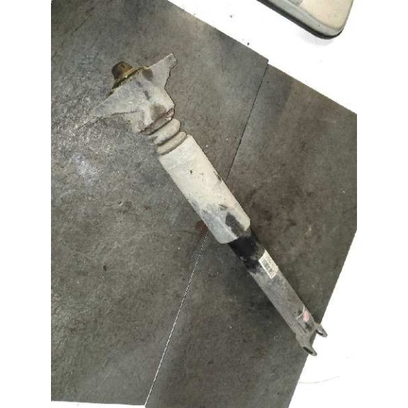 Recambio de amortiguador trasero derecho para hyundai i30 (gd) classic referencia OEM IAM   