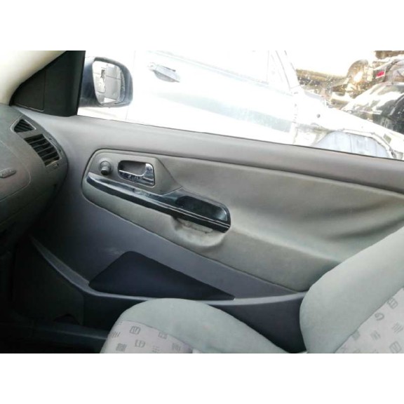 seat ibiza (6k1) del año 2001
