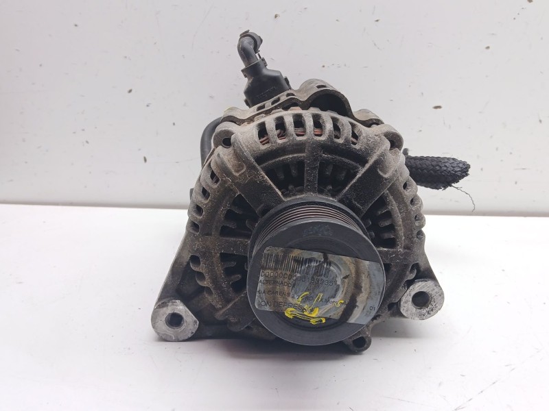 Recambio de alternador para kia carens 2.0 turbodiesel cat referencia OEM IAM 3730027012 021319112 LRA02104