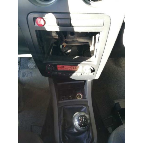 seat ibiza (6l1) del año 2006