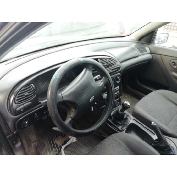 ford mondeo berlina (gd) del año 2000