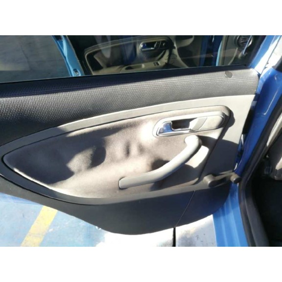 seat ibiza (6l1) del año 2006