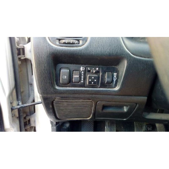 mitsubishi carisma berina 5 (da0) del año 1999