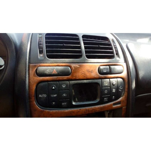 mitsubishi carisma berina 5 (da0) del año 1999