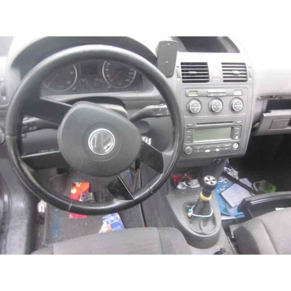 volkswagen touran (1t1) del año 2004