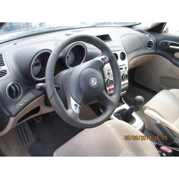 alfa romeo 156 del año 2004