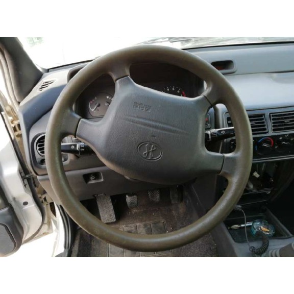 mitsubishi santamo (hyundai) del año 2000