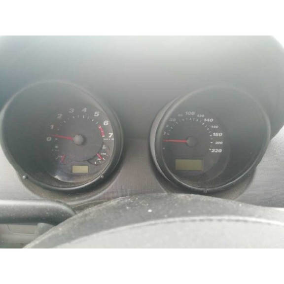 seat arosa (6h1) del año 2001