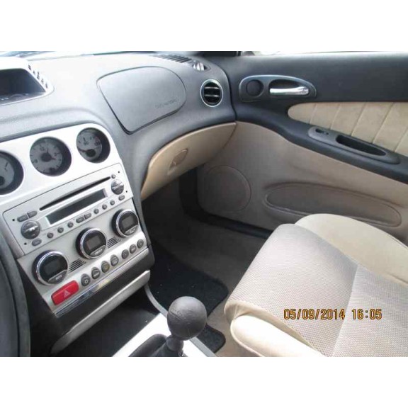 alfa romeo 156 del año 2004