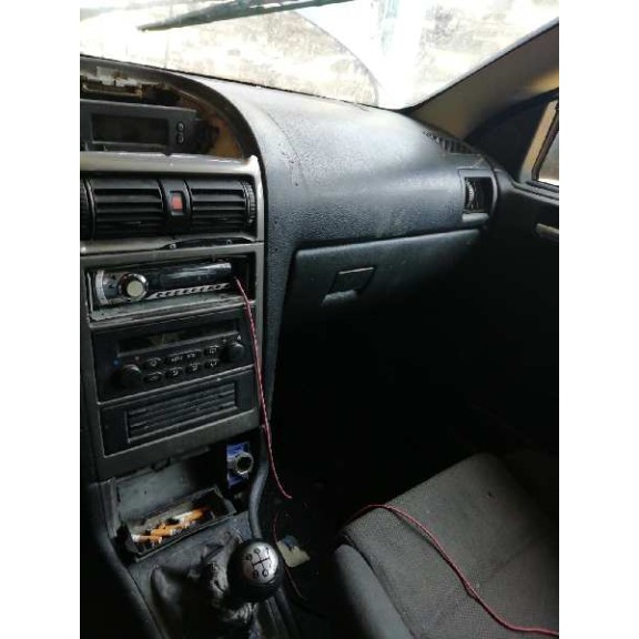 opel astra g coupé del año 2002