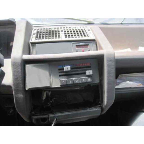 seat malaga del año 1986