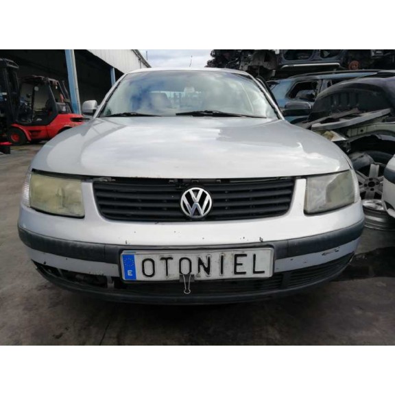 volkswagen passat berlina (3b2) del año 1999