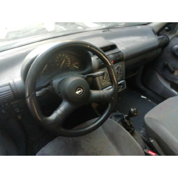 opel corsa b del año 1997