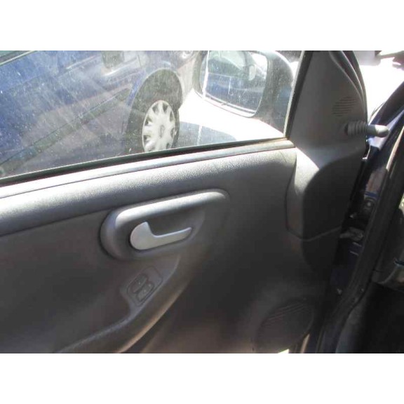 opel corsa c del año 2003