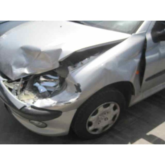 peugeot 206 berlina del año 1999