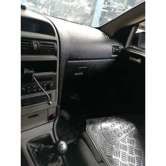 opel astra g coupé del año 2002