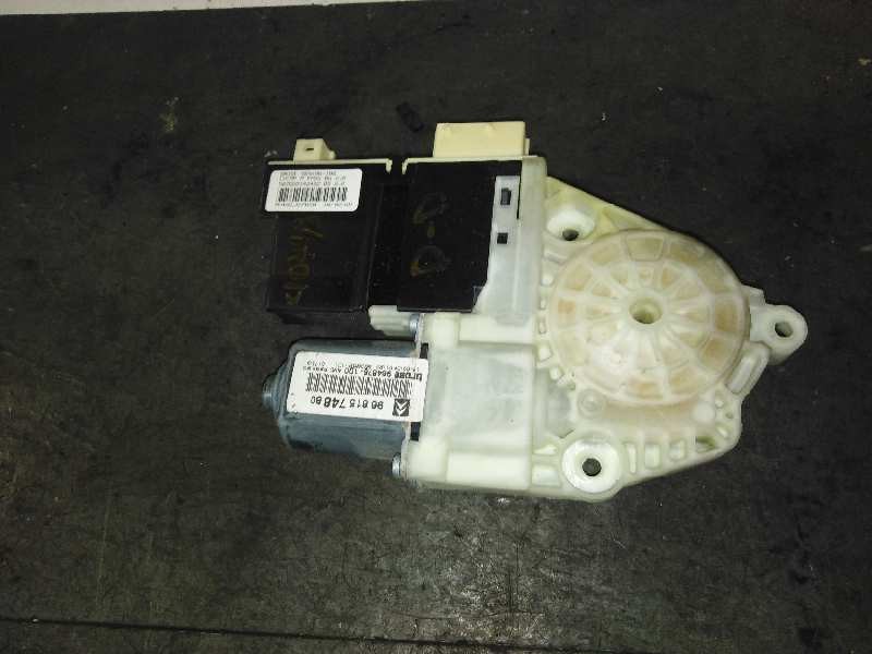 Recambio de motor elevalunas delantero derecho para citroën c4 berlina collection referencia OEM IAM 9681574880  