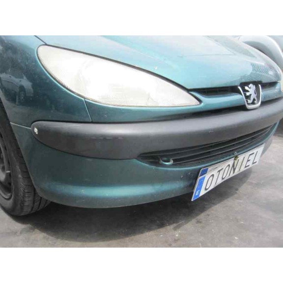 peugeot 206 berlina del año 2001