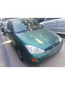 ford focus berlina (cak) del año 2000
