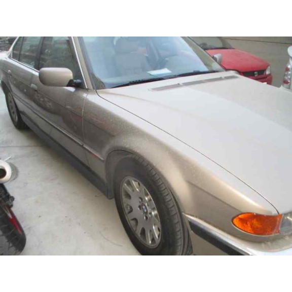 bmw serie 7 (e38) del año 2001